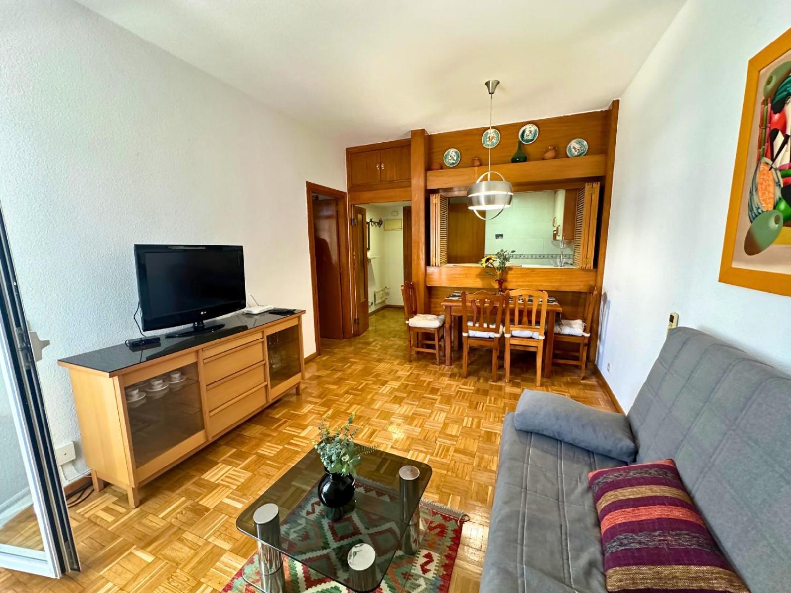 Apartment Acogedor Al Lado Del Estadio Bernabeu *